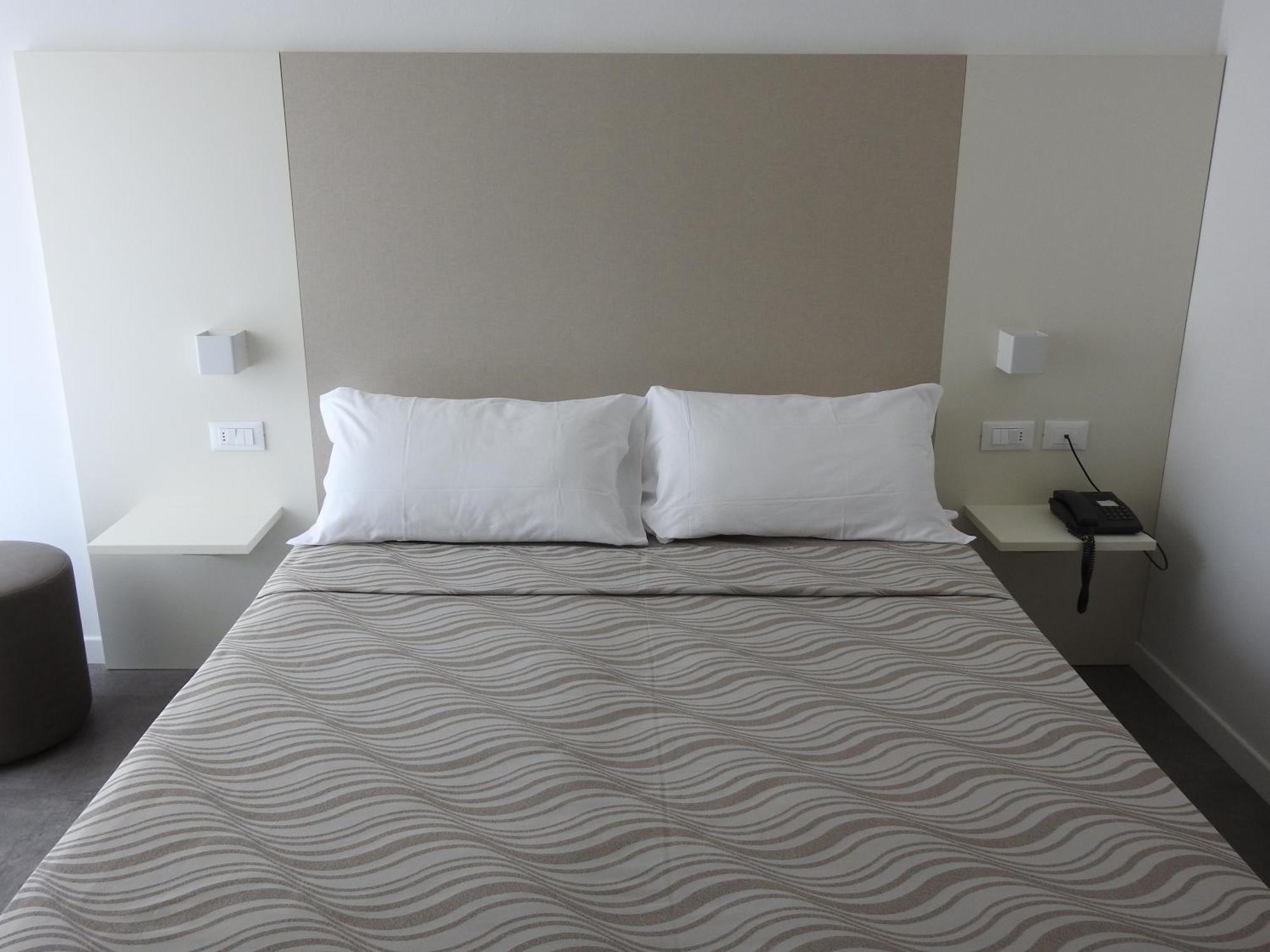 Hotel Villa Candia Lignano Sabbiadoro Buitenkant foto